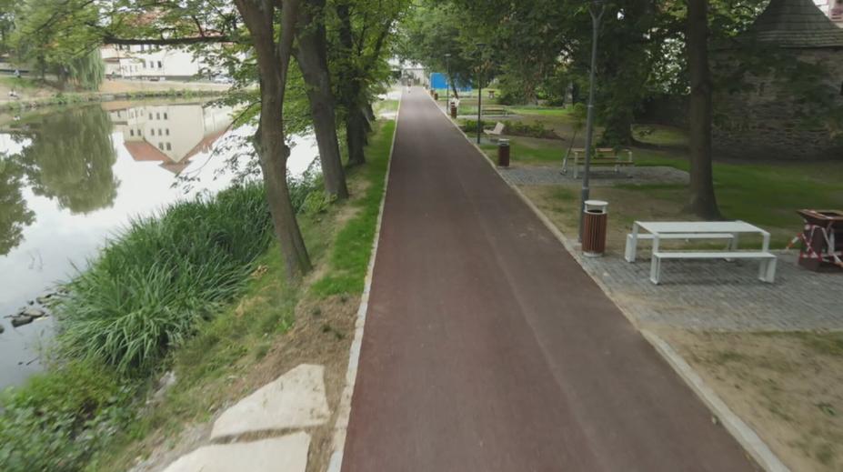 Oprava parku stála Havlíčkův Brod 80 milionů. Po dvou týdnech se objevují nedodělky
