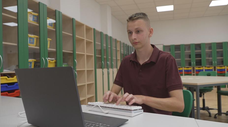 Student Filip se stal mistrem světa ve zpracování textu. Je mu teprve 16 let
