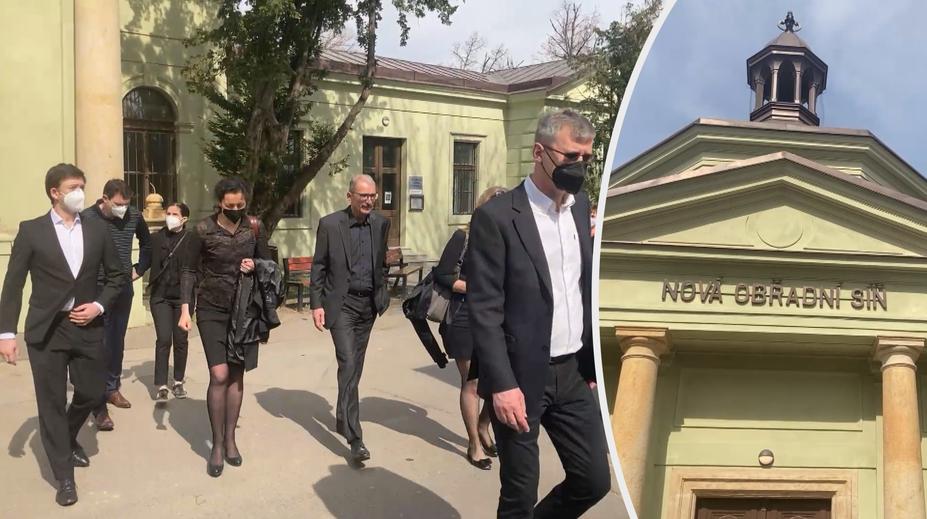 Poslední sbohem. Blízcí se rozloučili se zpěvačkou Hanou Hegerovou