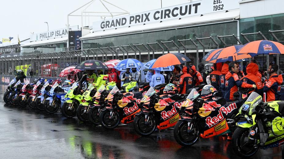 Smutné loučení a Salačova povedená kvalifikace k ničemu. Závod MotoGP v Austrálii se ruší