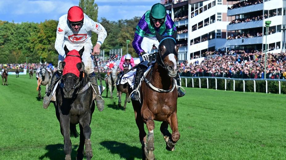 Drama při těsném finiši. Velká pardubická má poprvé dva vítěze
