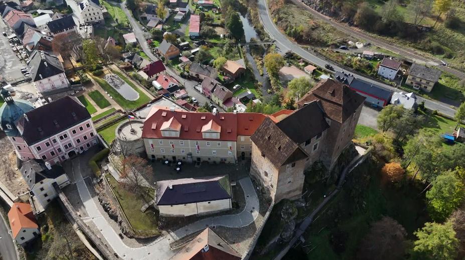 Bečov nad Teplou otvírá středověký hrad i kapli. Opravovaly se 20 let