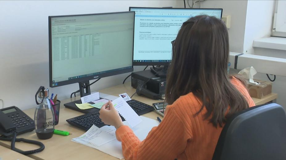 Zákon má zjednodušit povolování staveb. Úředníci z něj ale mají obavy