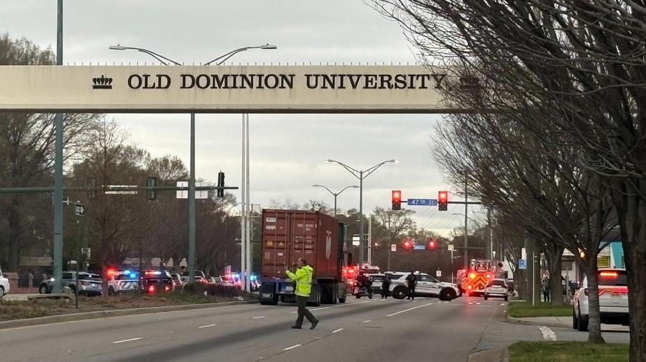 Střelba na univerzitě v USA má oběť. FBI prověřuje teroristický motiv