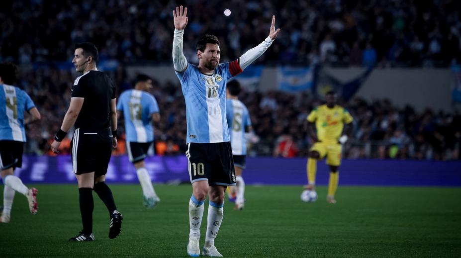 Poslední tango krále. Messi se s Argentinou rozloučil gólem a dvěma asistencemi