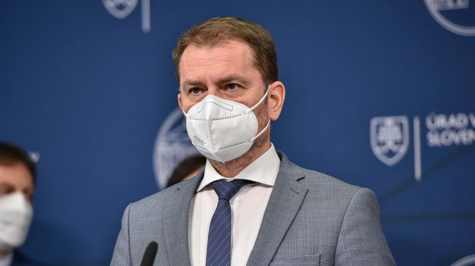 Slovensko začne co nevidět očkovat Sputnikem, tvrdí expremiér Matovič