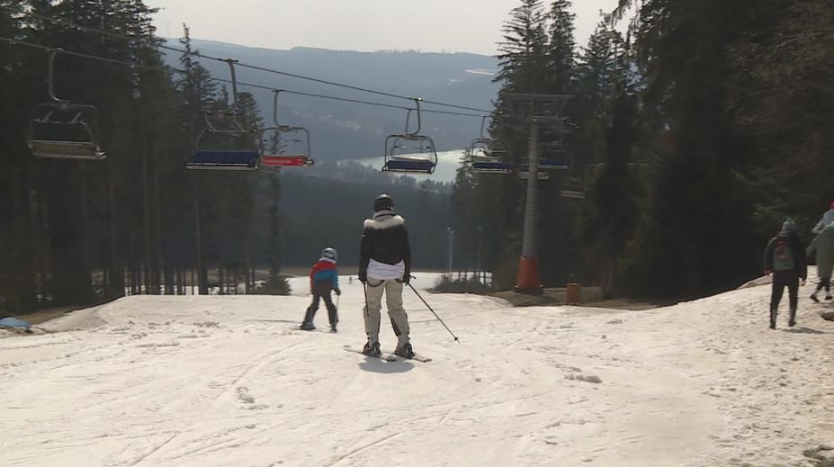 První skiareály už zveřejnily nové ceníky. Lyžaře čeká citelné zdražení