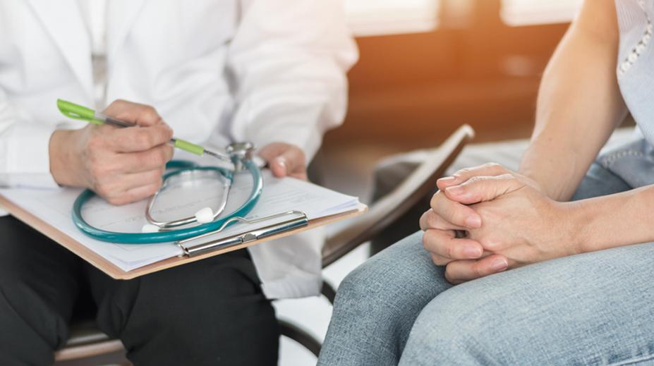 Rakovina ústní dutiny postihuje stále více lidí. Příznaky lze snadno odhalit