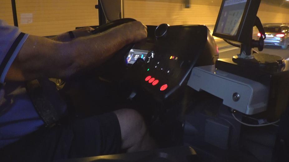 Tunelem Blanka jezdí autobusová linka. Řidiči prošli speciálním školením