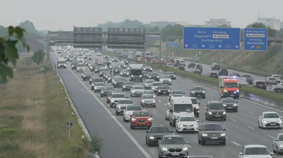 V Německu začaly dětem prázdniny. Na silnicích nastalo dopravní peklo