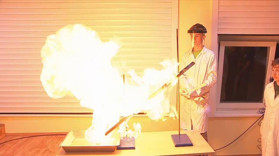 Noc vědy otevřela dveře univerzit a laboratoří. Tématem byla komunikace