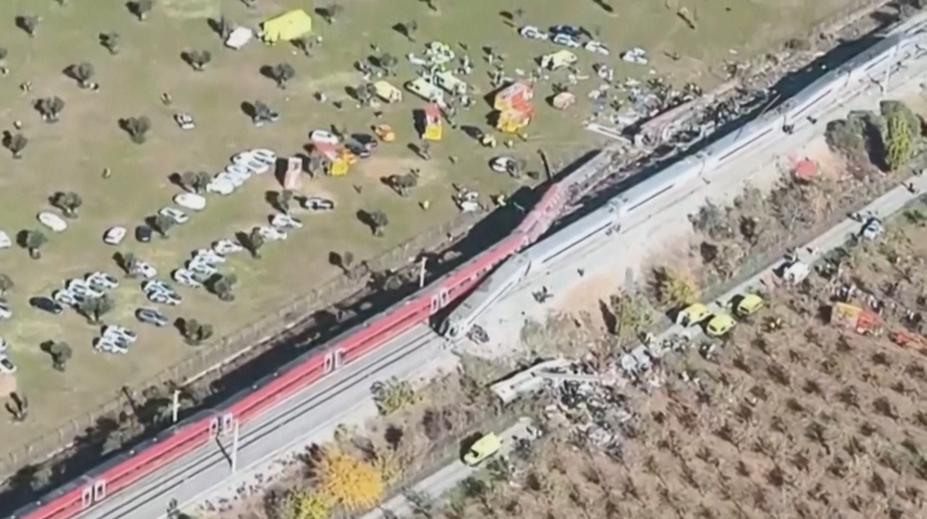 Brzdná dráha rychlovlaku je 3,6 km. Ve Španělsku nepomohl ani sofistikovaný systém