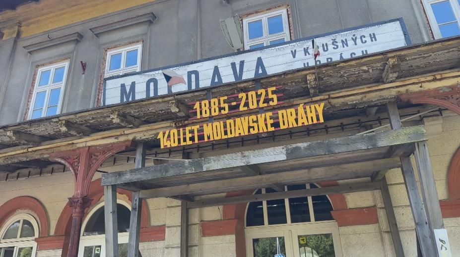 Prodej nádraží na Teplicku budí pochybnosti. Případ už řeší policie