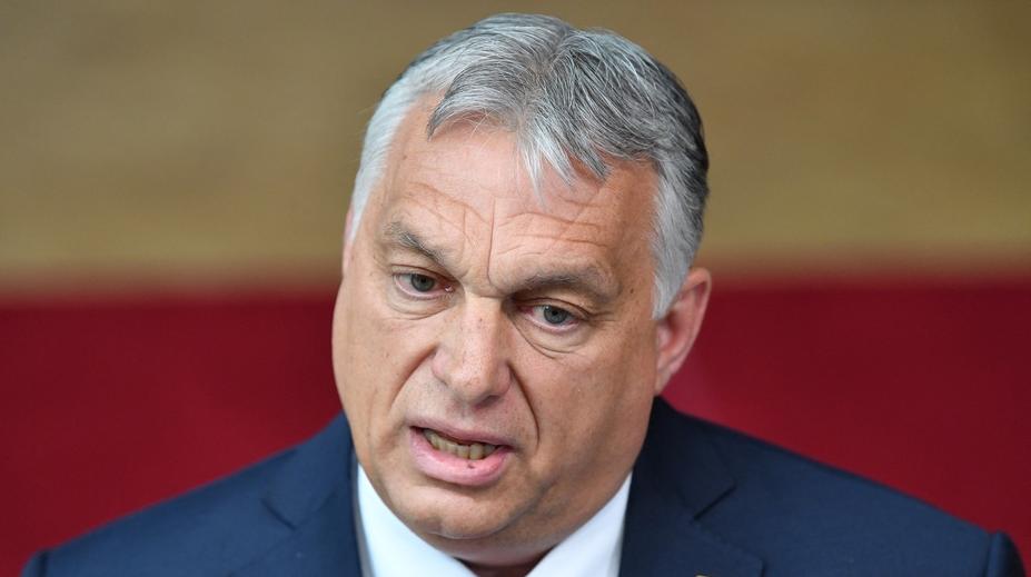 Čas na odchod z EU se blíží, prohlásil Orbán. Na paškál si vzal i Česko