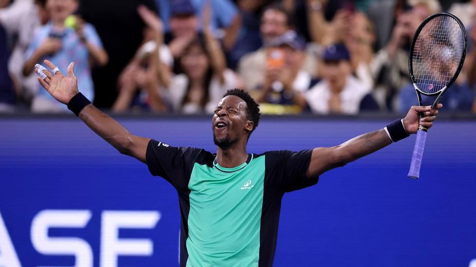 Monfils zažil pohádkové čtyřicátiny. Fanoušci žasli, pak mu hromadně zpívali