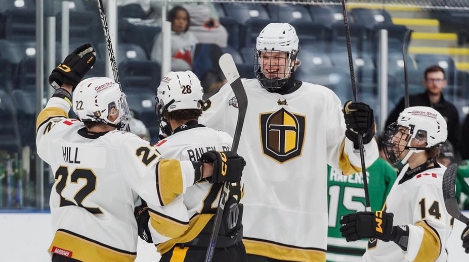 Sharks v draftu vybrali nejvyššího hráče historie. I Chára je proti němu drobek