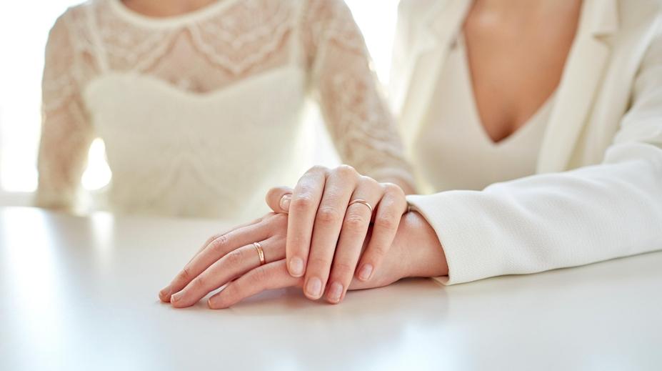 Stejnopohlavní páry jsou naštvané. Pořád nemají stejná práva jako ostatní