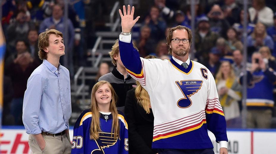 Pronger málem zemřel přímo na ledě. Po dvou dnech od selhání srdce opět hrál