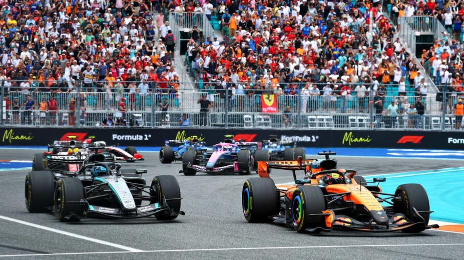 Nejbizarnější pokuta ve formuli? Tým potrestali kvůli sestře jezdce