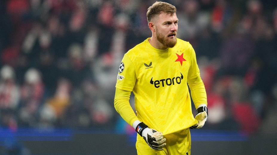 Telefonáty ve dvě ráno a boj s časem. Tak se rodil Staňkův odchod ze Slavie