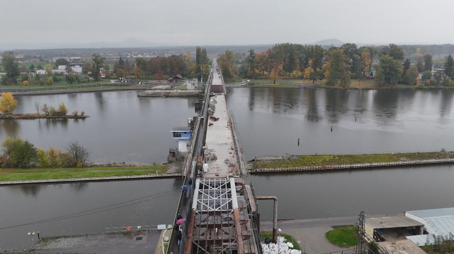 Opravy mostu v Roudnici nad Labem se prodlouží a prodraží o 40 milionů