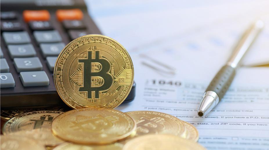Stát se zbavuje majetku. Nabízí dvojdomek za 1,25 milionu i bitcoiny