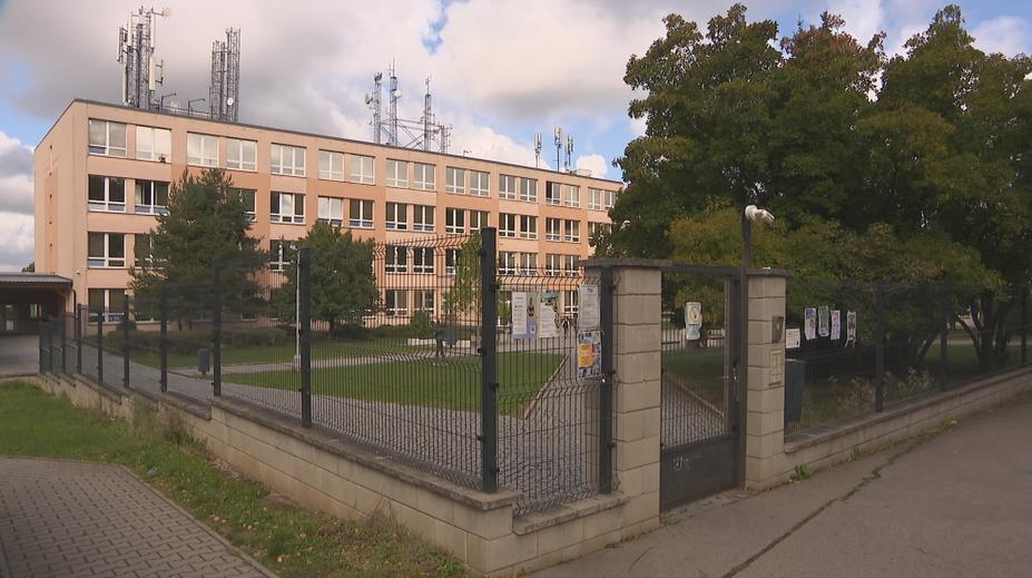Salmonela propukla i u seniorů a dětí z MŠ. Hygienici: Rozsah nákazy je zcela výjimečný