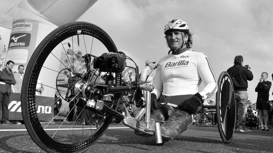 Velký smutek ve světě motorsportu, zemřel legendární závodník Zanardi