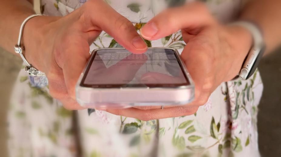 Po jednom omylu je telefon nepoužitelný. V aplikacích číhá nebezpečný vir