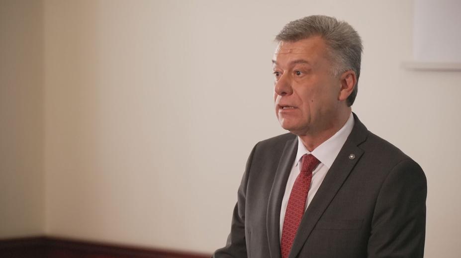 Blažek promluvil po obžalobě: Stát má na účtech stovky milionů, policie lže