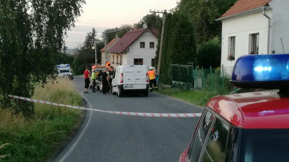 Mladý motorkář se rozbil o sloup, už mu nebylo pomoci