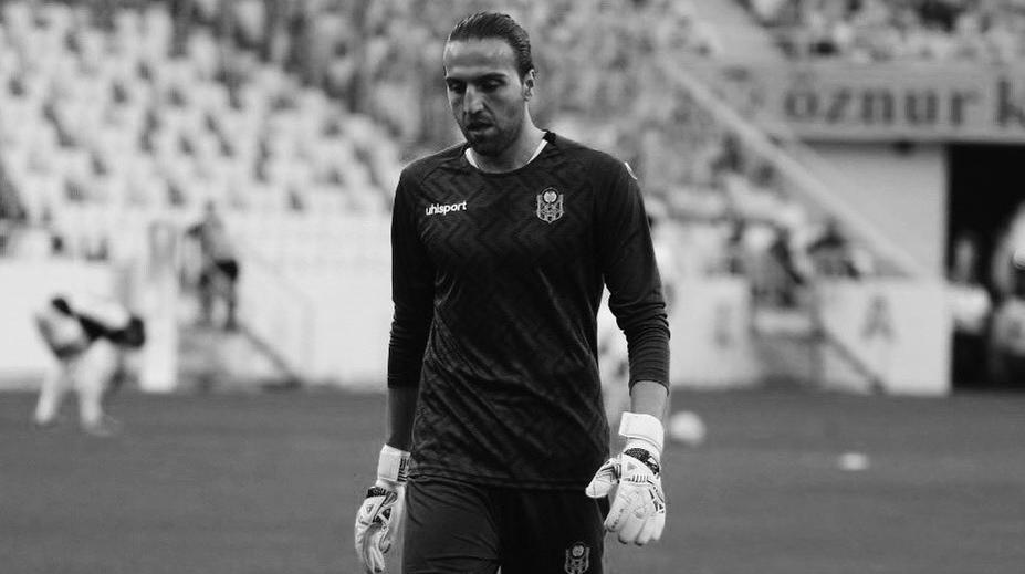 Obětí zemětřesení je i 28letý brankář. Manželka žádala o pomoc marně