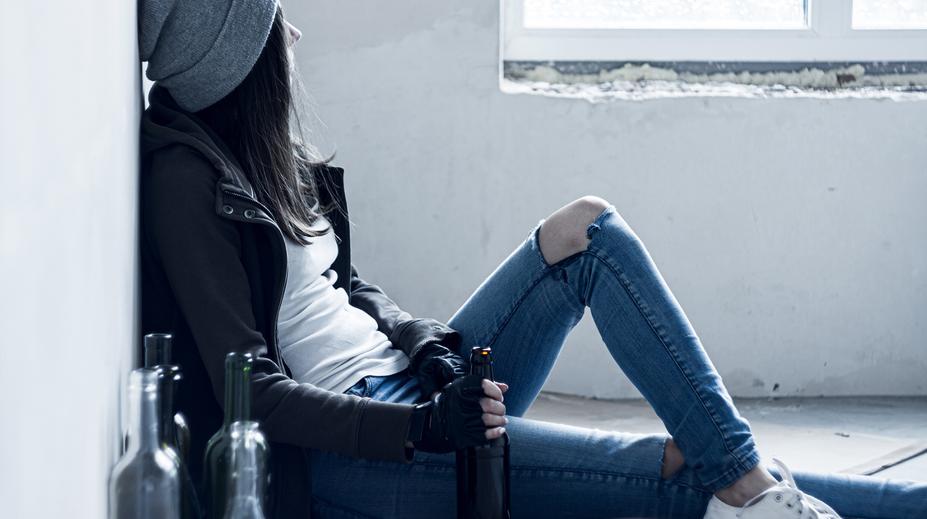 Alarmující čísla. Denně pije alkohol milion Čechů, vyléčí se jen třetina