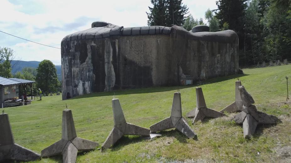 Historický plán se konečně naplní. Skálu mezi bunkry odstřelí pyrotechnici
