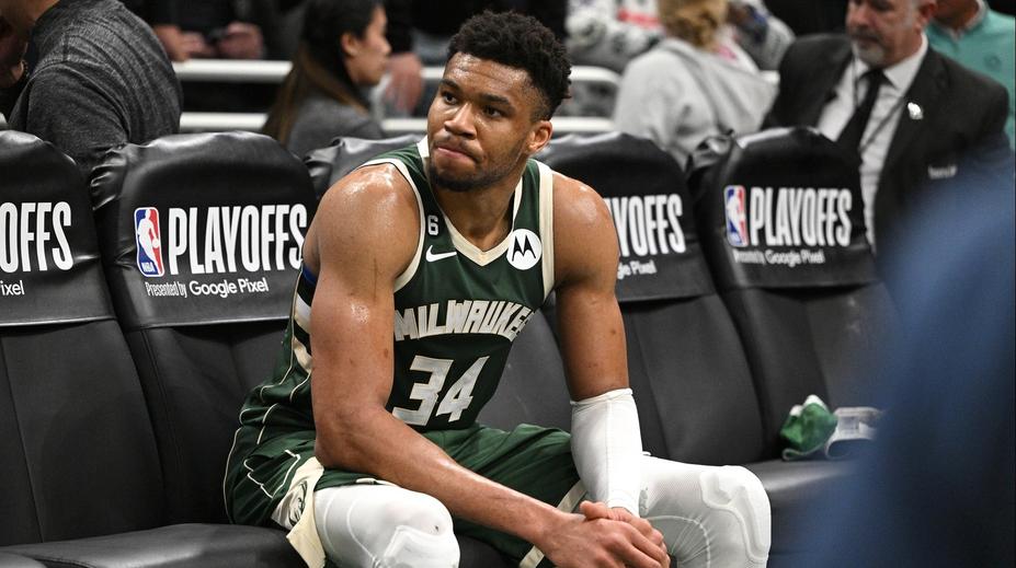 Zválcovaný rekord i historické prvenství. NBA nabídla kuriózní zápas