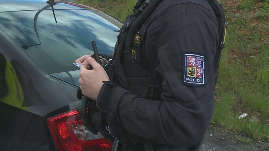 Nové obvinění v kauze zneužívání nezletilých dívek. Policie poslala pár do vazby
