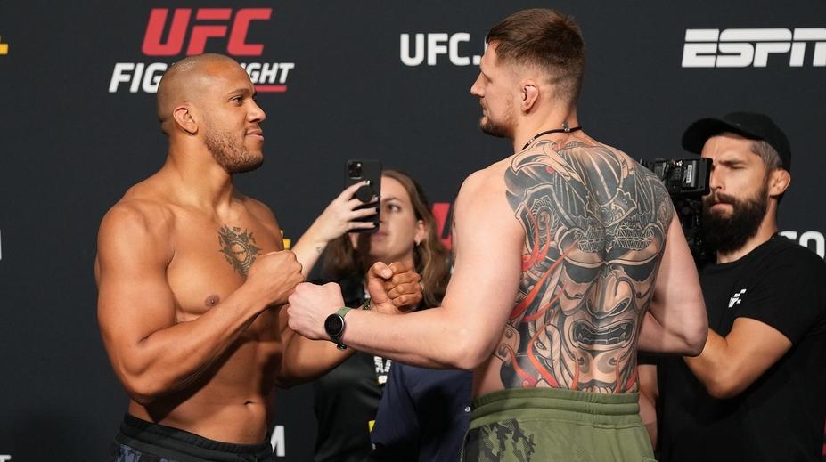 UFC 310: Hvězdné těžké váhy, boj o titul, ikony i Procházkova "potrava"