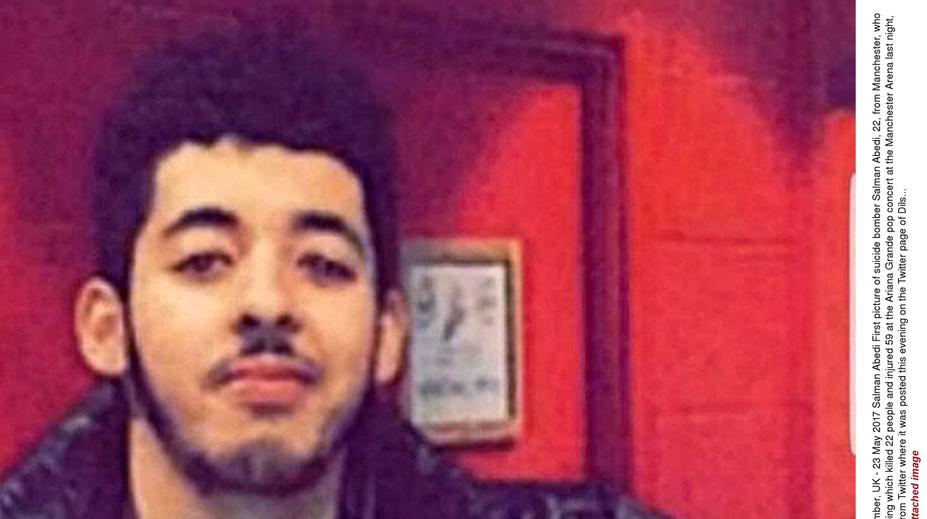 Atentátníka z Manchesteru před lety zachránili britští námořníci