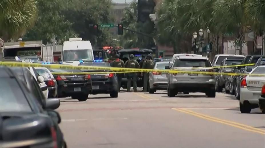 Střelec v USA držel rukojmí, jedno zabil. Policie ho zlikvidovala