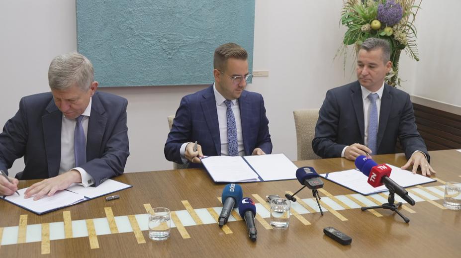 V Ostravě podepsali koaliční dohodu. Město povede ANO, Starostové a Ostravak