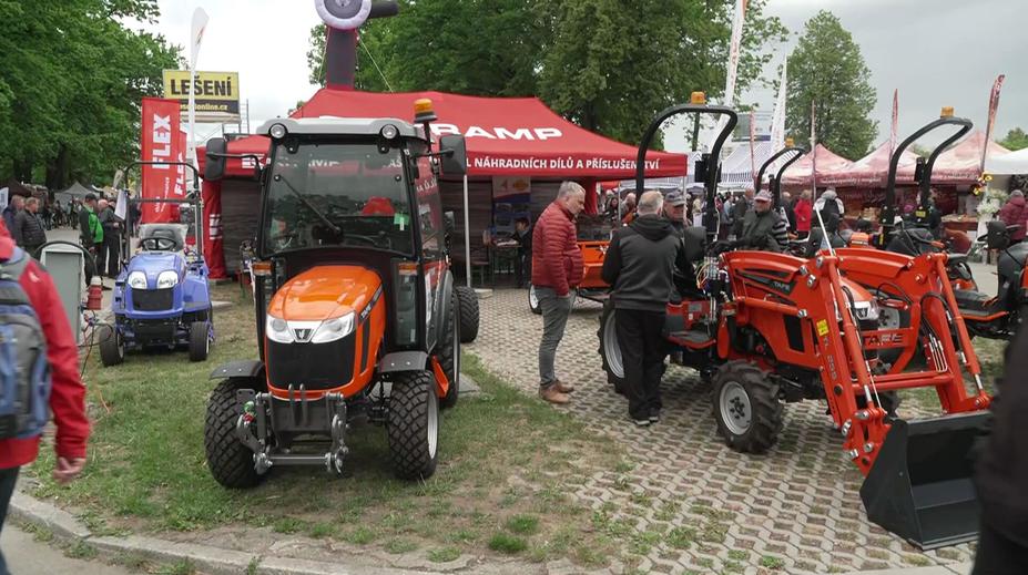 V Českých Budějovicích spustil veletrh zahradničení. K vidění je i technika