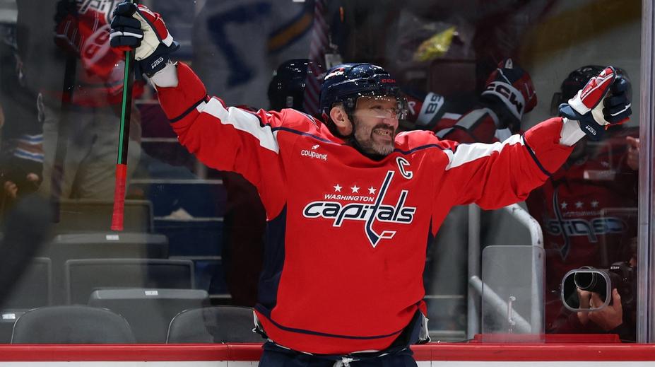 Ovečkin pokračuje v NHL. Základní plat bude mít jako nováčci
