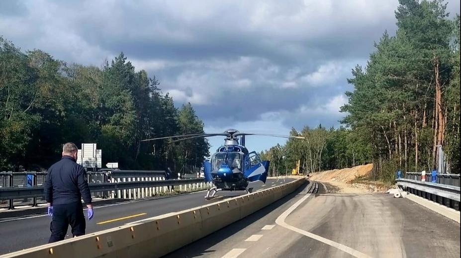 Vážná nehoda uzavřela dálnici D4. Jeden člověk zemřel