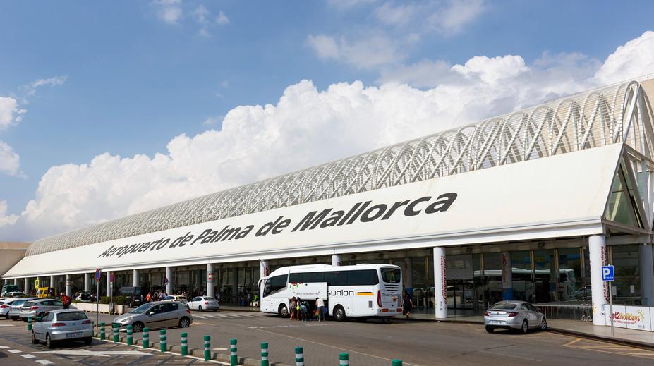 Nepříjemný problém pro turisty na Mallorce. Provoz na letišti bude omezený