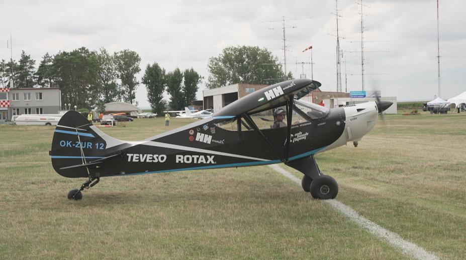 Na letišti Sázená se utkali piloti ultralehkých letadel. Šlo o druhý ročník soutěže