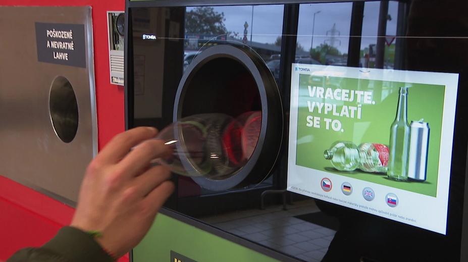 Zálohy na plasty a plechovky se blíží. Výrobci i obchody změnu vítají