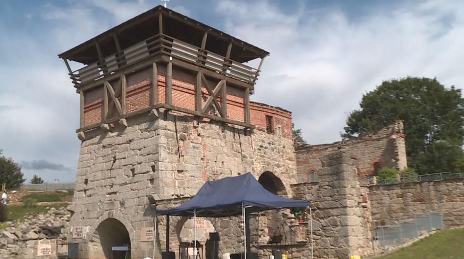 Na Karlovarsku zachránil spolek historickou pec. Připomíná slavnou minulost