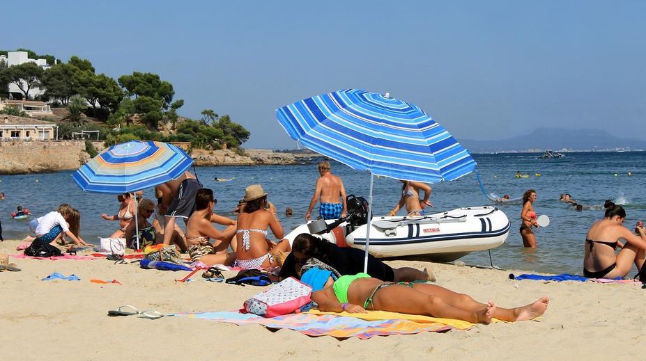 Chorvaté tvrdě zakročili proti turistům. Zabraná lehátka už jsou minulostí