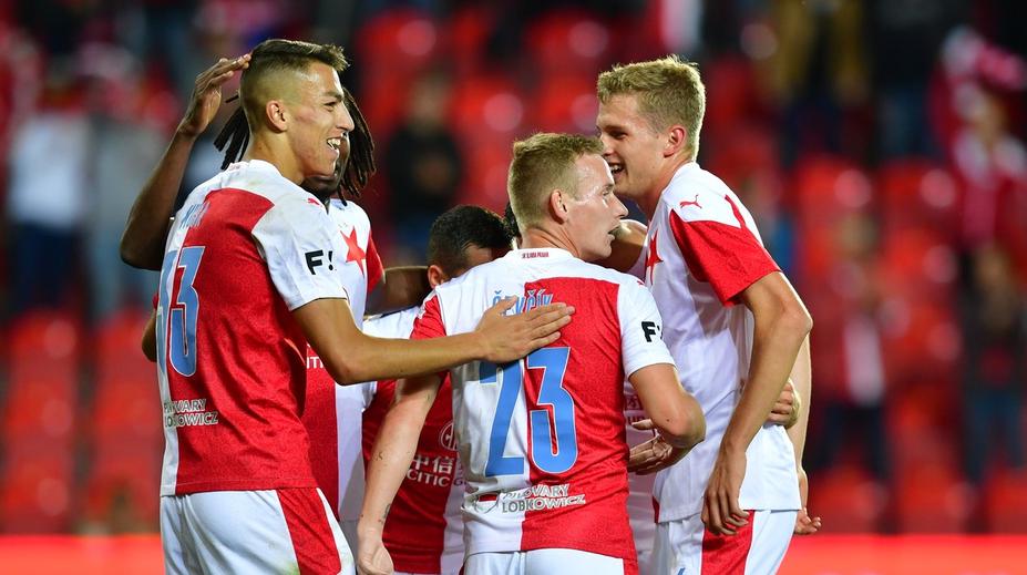 Slavia už míří do Izraele na Evropskou ligu, testy byly negativní
