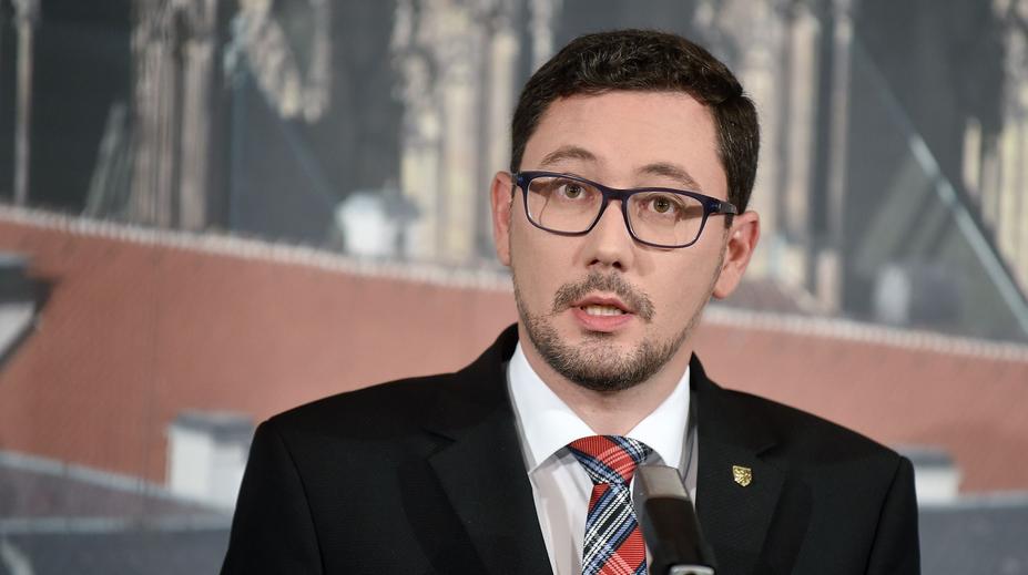 Ovčáček se vykašlal i na velkého kamaráda. Ten mu poslal krásné přání